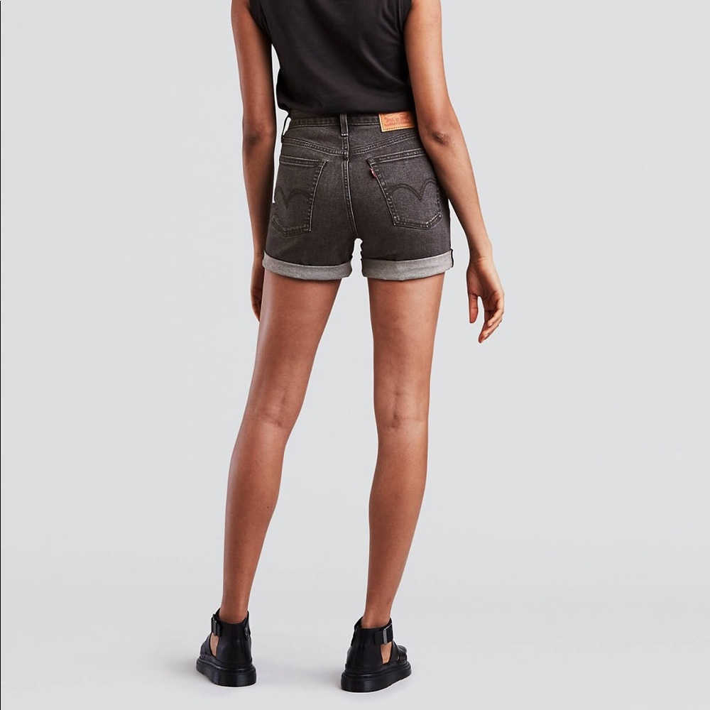 Levi’s Wedgie Fit Shorts